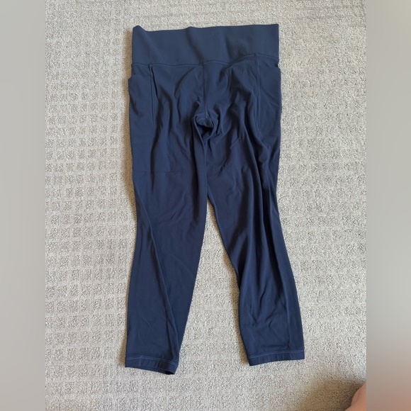 Athleta Pants - Athleta salutation stash 7/8 tight navy blue size large